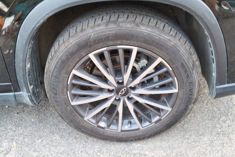 Used Chery Tiggo 8 PRO 2024 Champion Edition 290T Two-Wheel Drive Peak Version 5 Seats Right Front Wheel Hub
