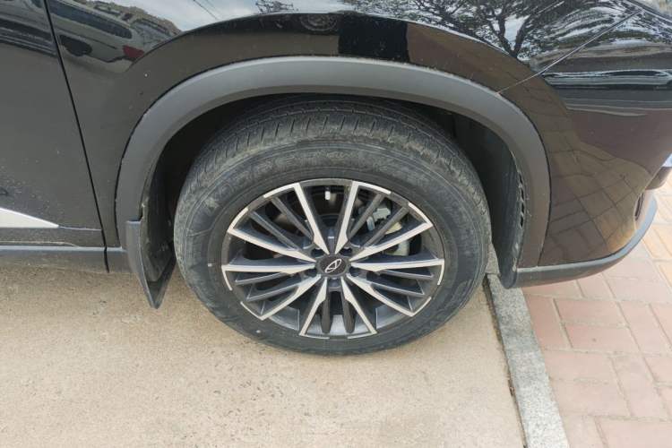 Used Chery Tiggo 8 PRO 2024 Champion Edition 290T Two-Wheel Drive Peak Version 5 Seats Right Front Wheel Hub