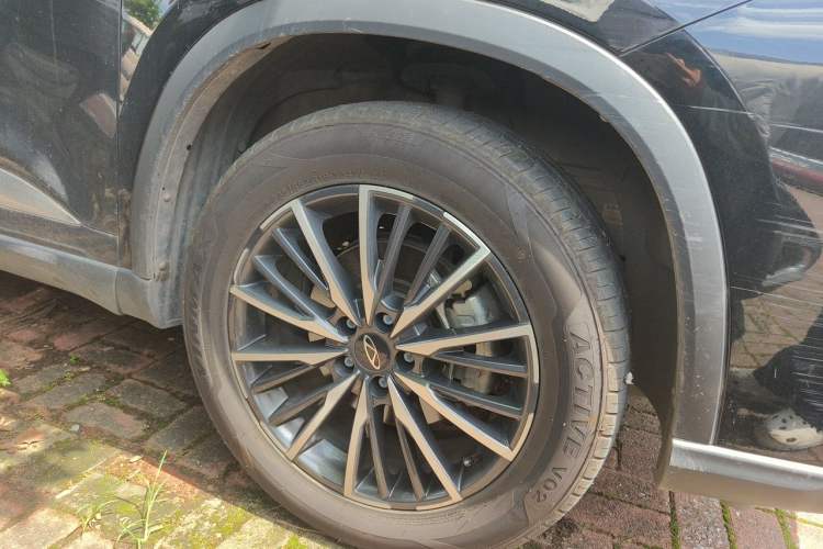 Used Chery Tiggo 8 PRO 2024 Champion Edition 290T Two-Wheel Drive Shining Version 5 Seats Right Front Wheel Hub