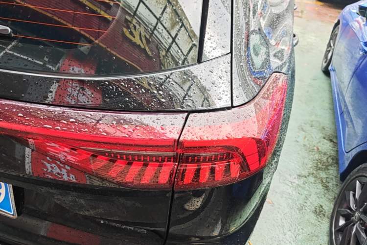 Used Chery Tiggo 8 PRO 2024 Champion Edition 290T Two-Wheel Drive Shining Version 7 Seats Right Rear Taillight