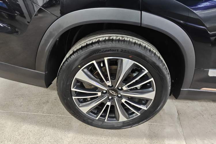 Used Chery Tiggo 8 PRO 2024 Champion Edition 390T Four-Wheel Drive Peak Version 5 Seats Right Rear Wheel Hub
