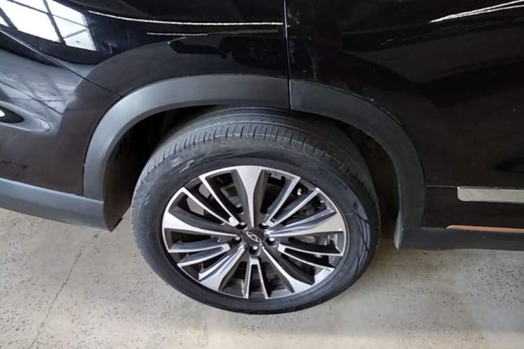 Used Chery Tiggo 8 PRO 2024 Champion Edition 390T Four-Wheel Drive Peak Version 5 Seats Right Rear Wheel Hub