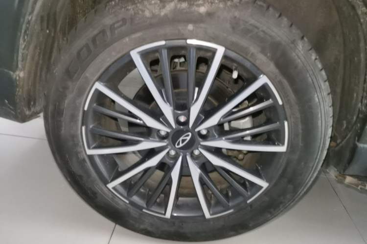 Used Chery Tiggo 8 PRO 2024 Champion Edition 290T Two-Wheel Drive Peak Version 7 Seats Right Rear Wheel Hub
