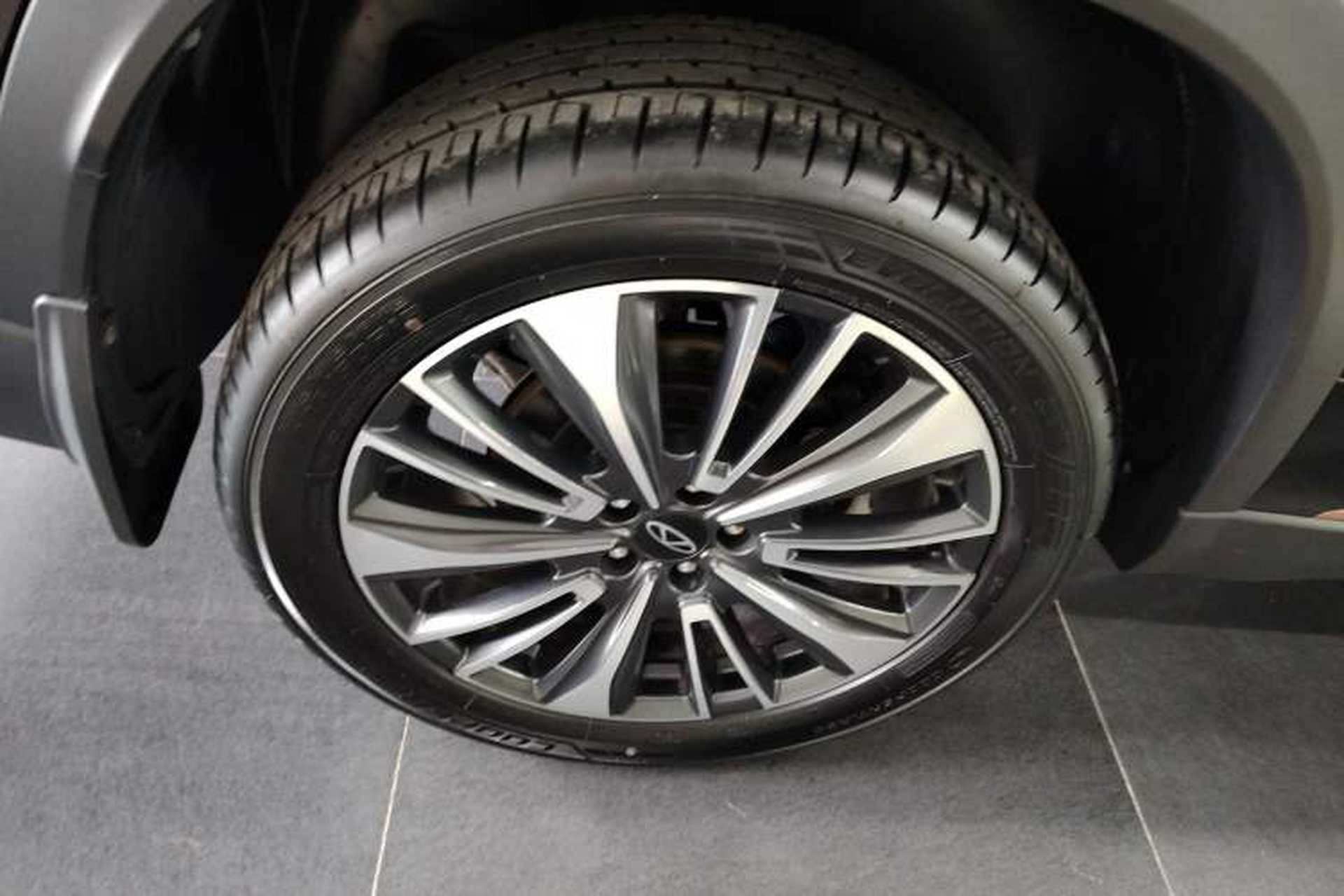 Used Chery Tiggo 8 PRO 2024 Champion Edition 390T Two-Wheel Drive Peak Version 7 Seats Right Rear Wheel Hub