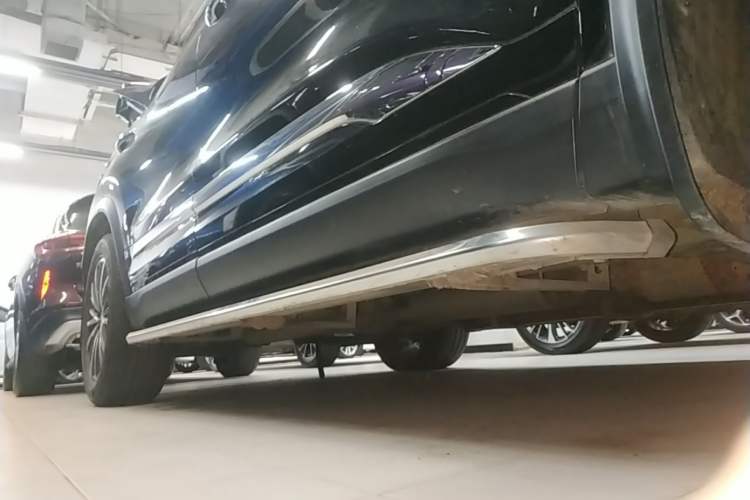 Used Chery Tiggo 8 PRO 2024 Champion Edition 290T Two-Wheel Drive Peak Version 7 Seats Right Side Sill