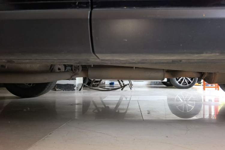 Used Chery Tiggo 8 PRO 2024 Champion Edition 290T Two-Wheel Drive Shining Version 5 Seats Right Side Sill