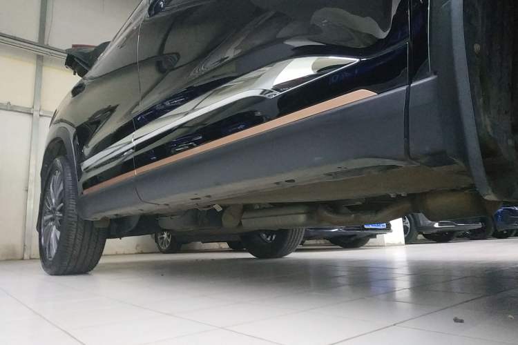 Used Chery Tiggo 8 PRO 2024 Champion Edition 390T Two-Wheel Drive Peak Version 5 Seats Right Side Sill