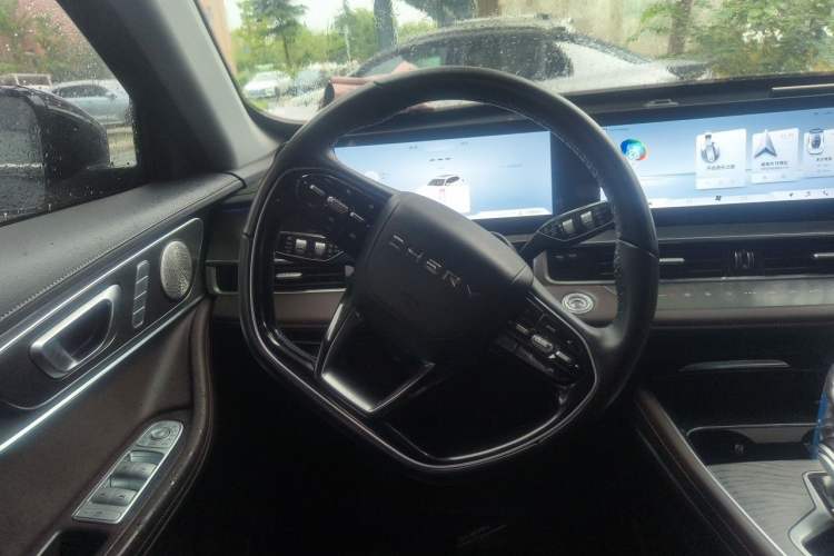 Used Chery Tiggo 8 PRO 2024 Champion Edition 390T Two-Wheel Drive Aoshi Version 5 Seats Steering Wheel