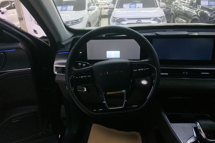 Used Chery Tiggo 8 PRO 2024 Champion Edition 390T Two-Wheel Drive Peak Version 5 Seats Steering Wheel