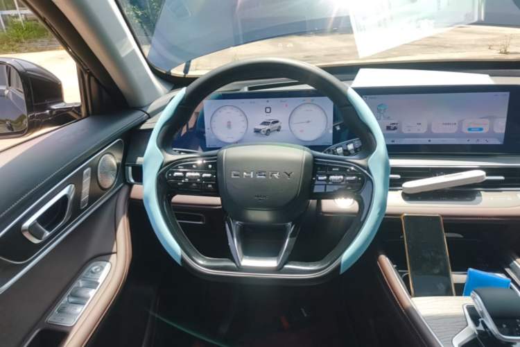 Used Chery Tiggo 8 PRO 2024 Champion Edition 290T Two-Wheel Drive Peak Version 5 Seats Steering Wheel