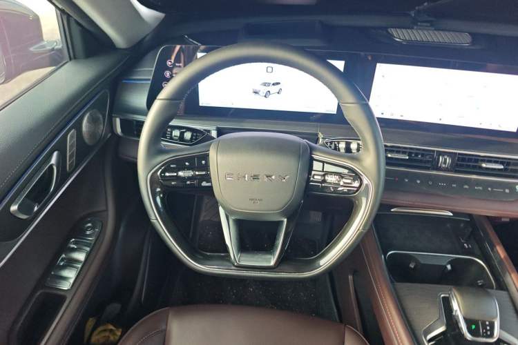Used Chery Tiggo 8 PRO 2024 Champion Edition 290T Two-Wheel Drive Peak Version 5 Seats Steering Wheel