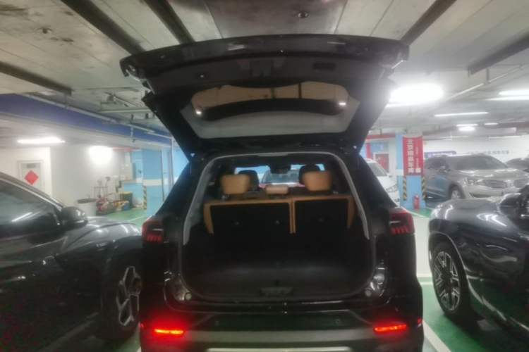 Used Chery Tiggo 8 PRO 2024 Champion Edition 390T Two-Wheel Drive Peak Version 5 Seats Trunk