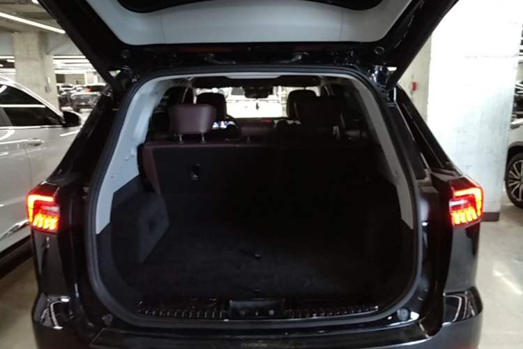 Used Chery Tiggo 8 PRO 2024 Champion Edition 390T Four-Wheel Drive Peak Version 5 Seats Trunk