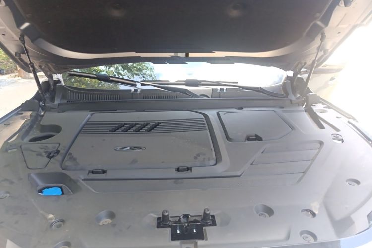 Used Chery Tiggo 8 PRO 2024 Champion Edition 390T Two-Wheel Drive Aoshi Version 5 Seats Engine Bay