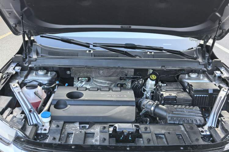 Used Chery Tiggo 8 PRO 2024 Champion Edition 290T Two-Wheel Drive High-Gloss Version 7 Seats Engine Bay