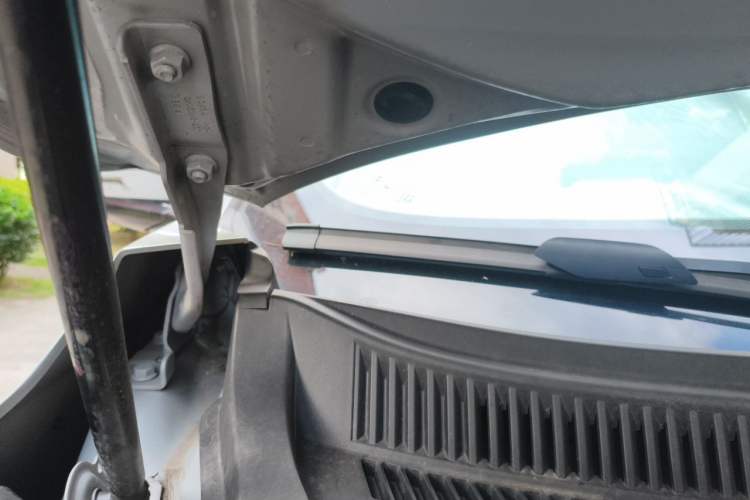 Used Chery Tiggo 8 PRO 2024 Champion Edition 290T Two-Wheel Drive Shining Version 7 Seats Engine Bay Right