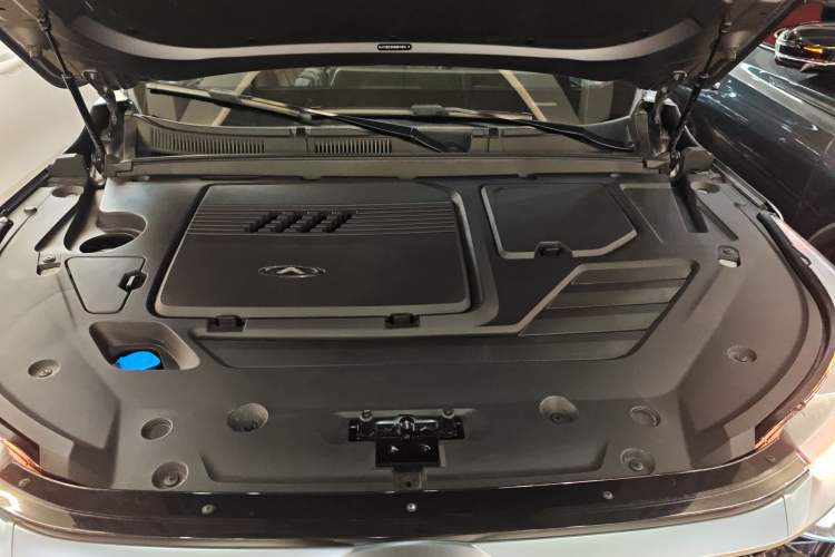 Used Chery Tiggo 8 PRO 2024 Champion Edition 290T Two-Wheel Drive Peak Version 7 Seats Engine Bay