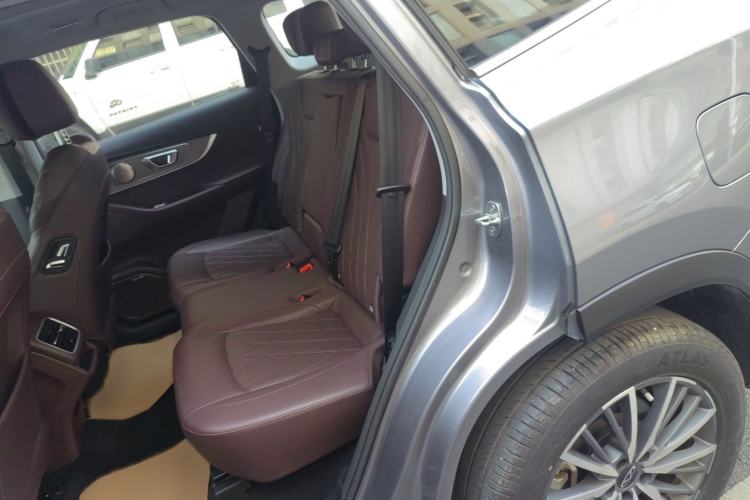 Used Chery Tiggo 8 PRO 2024 Champion Edition 290T Two-Wheel Drive Peak Version 7 Seats Interior 1