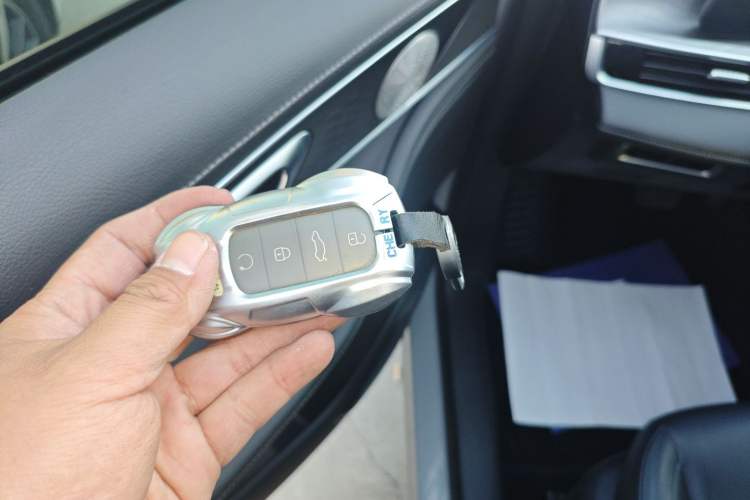 Used Chery Tiggo 8 PRO 2024 Champion Edition 290T Two-Wheel Drive Shining Version 5 Seats Interior 1