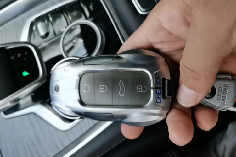 Used Chery Tiggo 8 PRO 2024 Champion Edition 290T Two-Wheel Drive Shining Version 5 Seats Interior 1