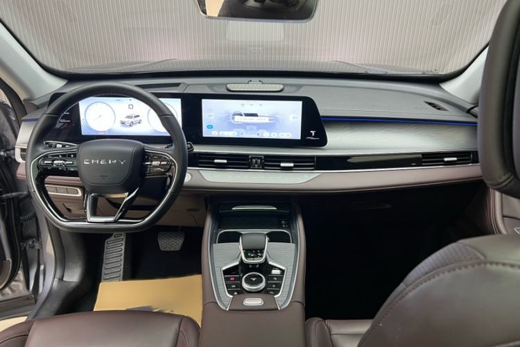 Used Chery Tiggo 8 PRO 2024 Champion Edition 290T Two-Wheel Drive Peak Version 7 Seats Interior 1