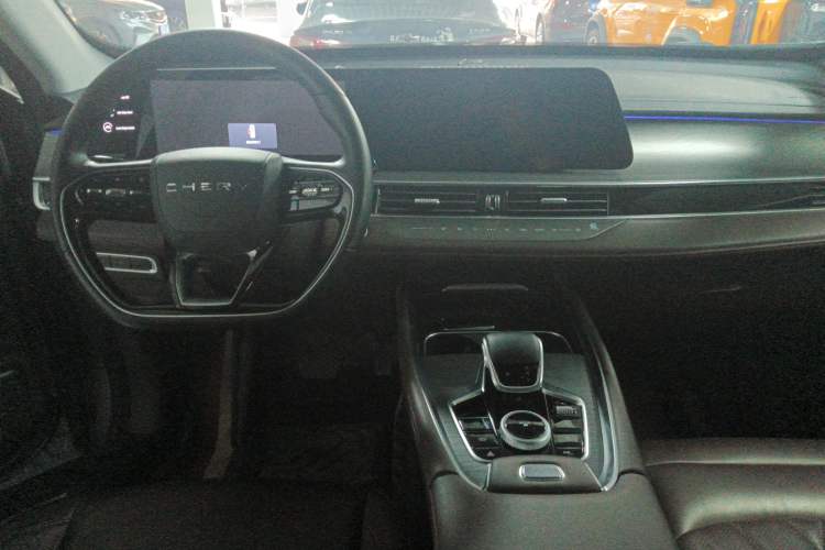 Used Chery Tiggo 8 PRO 2024 Champion Edition 290T Two-Wheel Drive Peak Version 7 Seats Interior 2