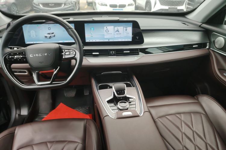Used Chery Tiggo 8 PRO 2024 Champion Edition 290T Two-Wheel Drive Peak Version 7 Seats Interior 3
