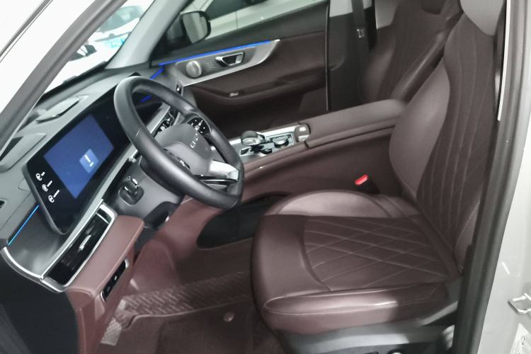 Used Chery Tiggo 8 PRO 2024 Champion Edition 390T Two-Wheel Drive Aoshi Version 5 Seats Left Front Seat