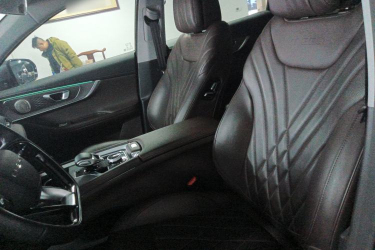 Used Chery Tiggo 8 PRO 2024 Champion Edition 290T Two-Wheel Drive Peak Version 7 Seats Left Front Seat