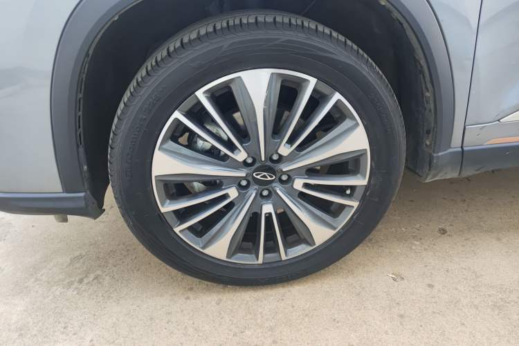 Used Chery Tiggo 8 PRO 2024 Champion Edition 390T Two-Wheel Drive Peak Version 7 Seats Left Front Wheel Hub