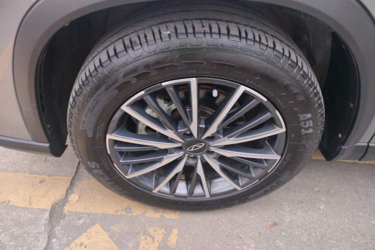 Used Chery Tiggo 8 PRO 2024 Champion Edition 290T Two-Wheel Drive Shining Version 7 Seats Left Front Wheel Hub