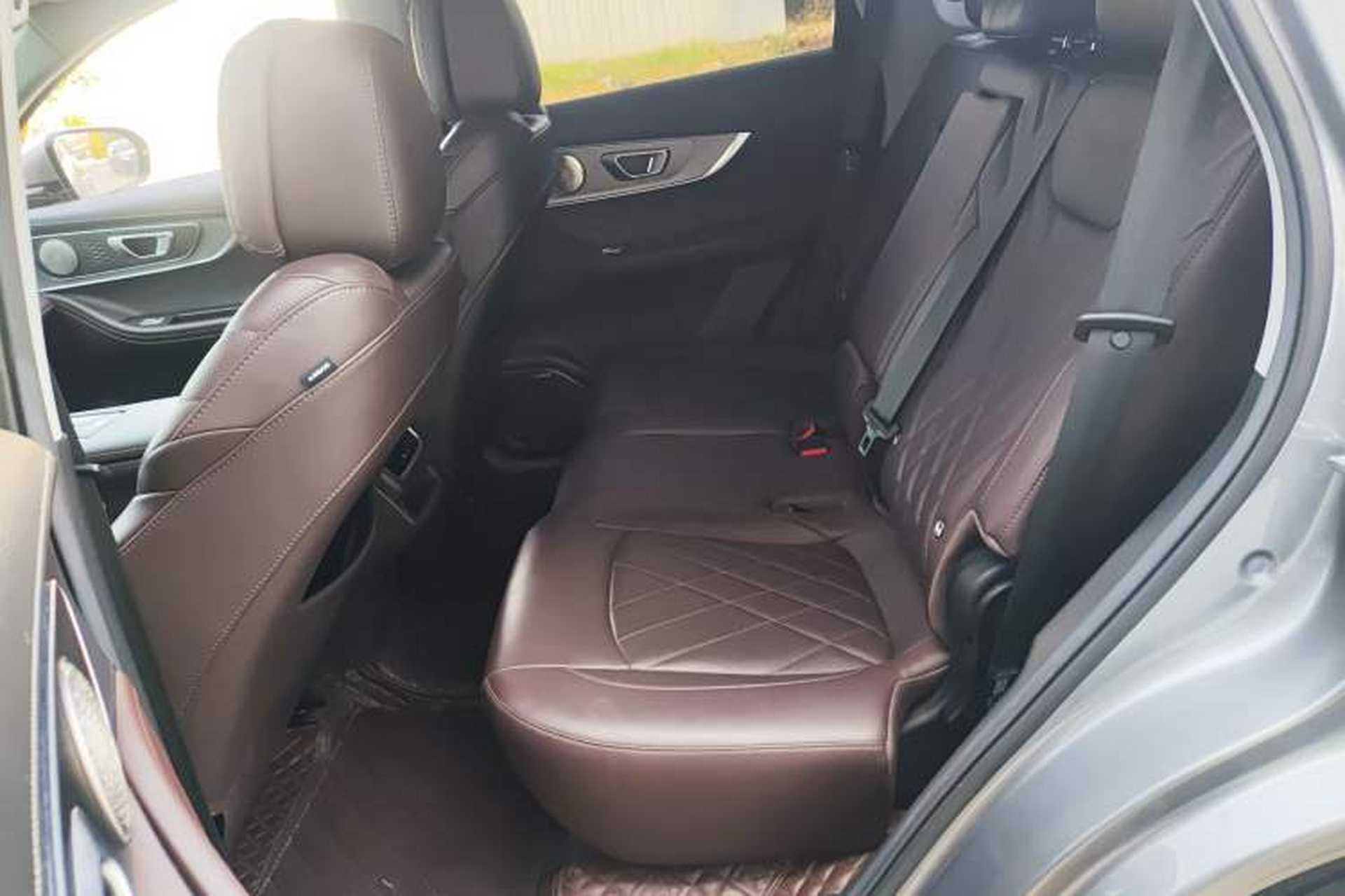 Used Chery Tiggo 8 PRO 2024 Champion Edition 390T Two-Wheel Drive Peak Version 7 Seats Left Rear Seat