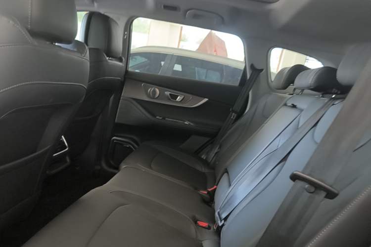 Used Chery Tiggo 8 PRO 2024 Champion Edition 290T Two-Wheel Drive Shining Version 5 Seats Left Rear Seat