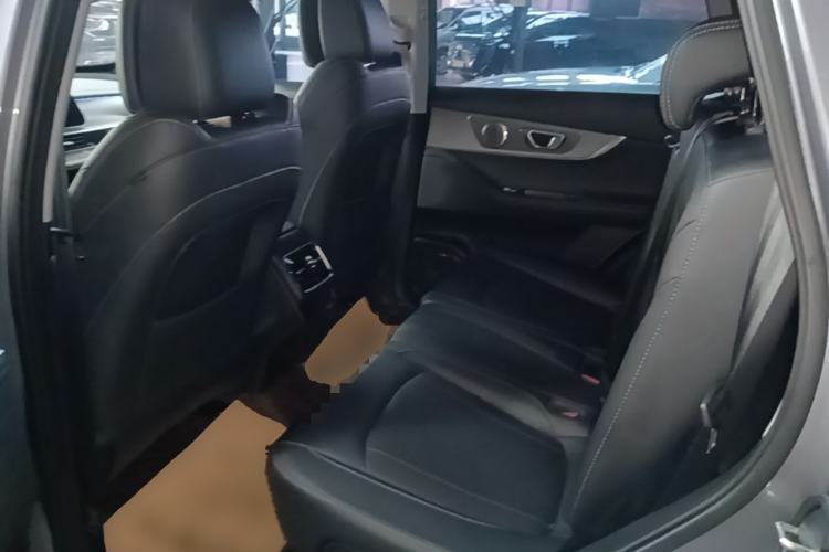 Used Chery Tiggo 8 PRO 2024 Champion Edition 290T Two-Wheel Drive Shining Version 5 Seats Left Rear Seat