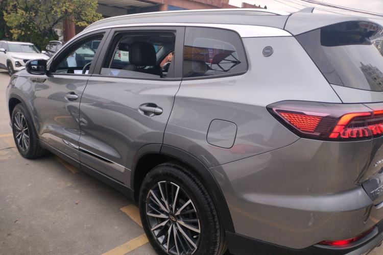 Used Chery Tiggo 8 PRO 2024 Champion Edition 290T Two-Wheel Drive Shining Version 7 Seats Left Side