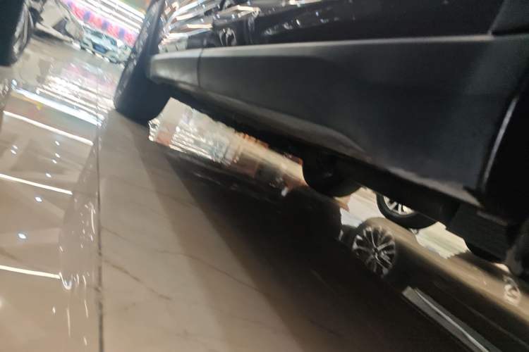Used Chery Tiggo 8 PRO 2024 Champion Edition 290T Two-Wheel Drive Peak Version 7 Seats Left Side Sill