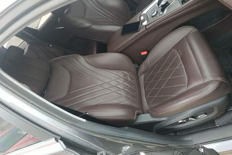 Used Chery Tiggo 8 PRO 2024 Champion Edition 290T Two-Wheel Drive Peak Version 7 Seats Right Front Seat