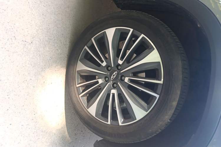 Used Chery Tiggo 8 PRO 2024 Champion Edition 390T Two-Wheel Drive Aoshi Version 5 Seats Right Front Wheel Hub
