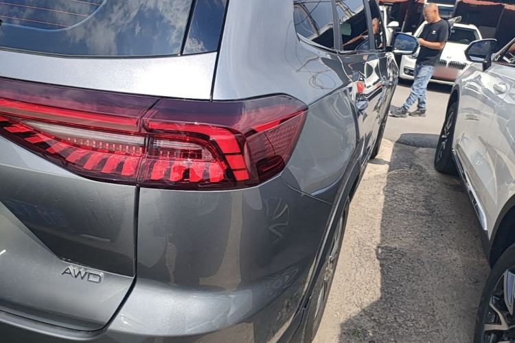 Used Chery Tiggo 8 PRO 2024 Champion Edition 390T Four-Wheel Drive Peak Version 5 Seats Right Rear Taillight