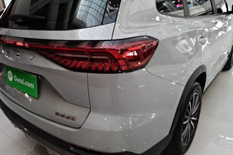 Used Chery Tiggo 8 PRO 2024 Champion Edition 290T Two-Wheel Drive Shining Version 5 Seats Right Rear Taillight