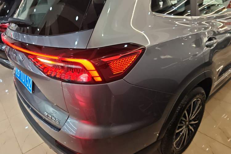 Used Chery Tiggo 8 PRO 2024 Champion Edition 290T Two-Wheel Drive Peak Version 7 Seats Right Rear Taillight