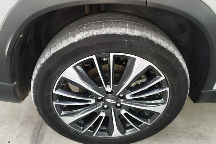 Used Chery Tiggo 8 PRO 2024 Champion Edition 390T Four-Wheel Drive Peak Version 5 Seats Right Rear Wheel Hub