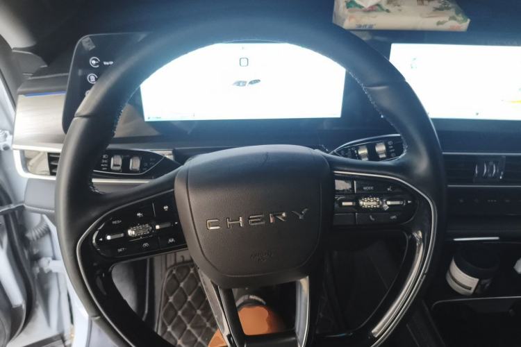 Used Chery Tiggo 8 PRO 2024 Champion Edition 290T Two-Wheel Drive Shining Version 7 Seats Steering Wheel