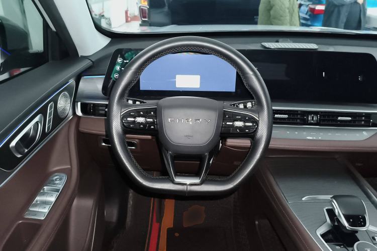 Used Chery Tiggo 8 PRO 2024 Champion Edition 390T Two-Wheel Drive Aoshi Version 5 Seats Steering Wheel