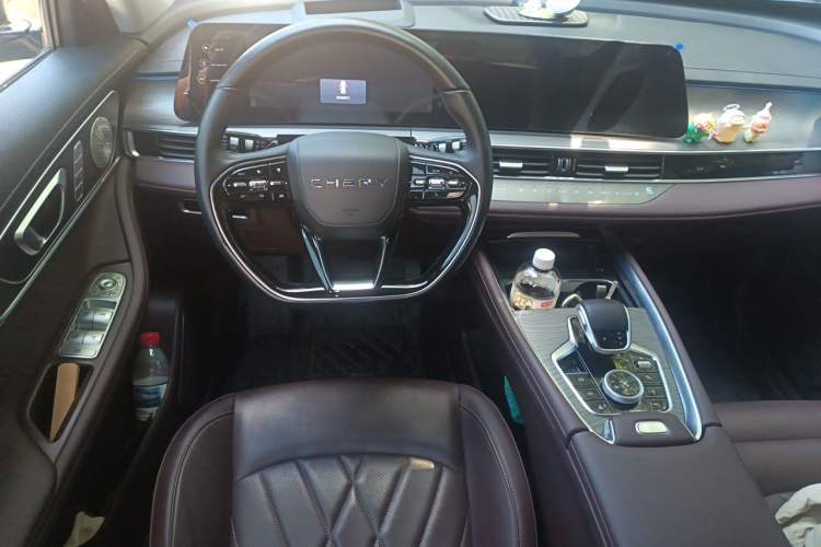 Used Chery Tiggo 8 PRO 2024 Champion Edition 390T Two-Wheel Drive Aoshi Version 5 Seats Steering Wheel