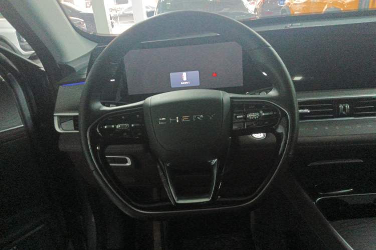 Used Chery Tiggo 8 PRO 2024 Champion Edition 290T Two-Wheel Drive Peak Version 7 Seats Steering Wheel