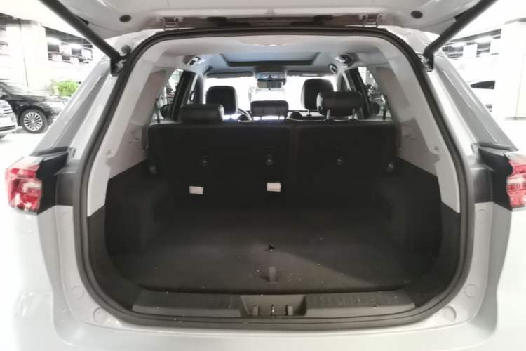 Used Chery Tiggo 8 PRO 2024 Champion Edition 290T Two-Wheel Drive Shining Version 5 Seats Trunk