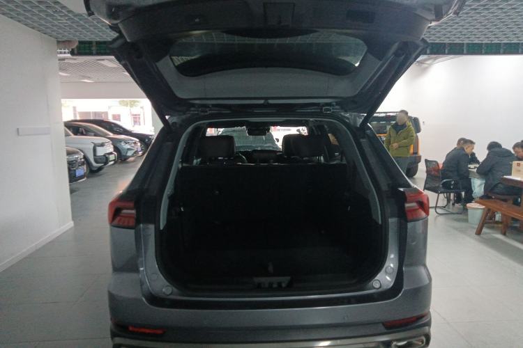 Used Chery Tiggo 8 PRO 2024 Champion Edition 290T Two-Wheel Drive Peak Version 7 Seats Trunk