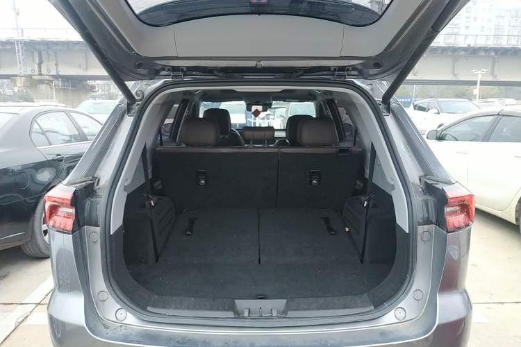 Used Chery Tiggo 8 PRO 2024 Champion Edition 290T Two-Wheel Drive Peak Version 7 Seats Trunk