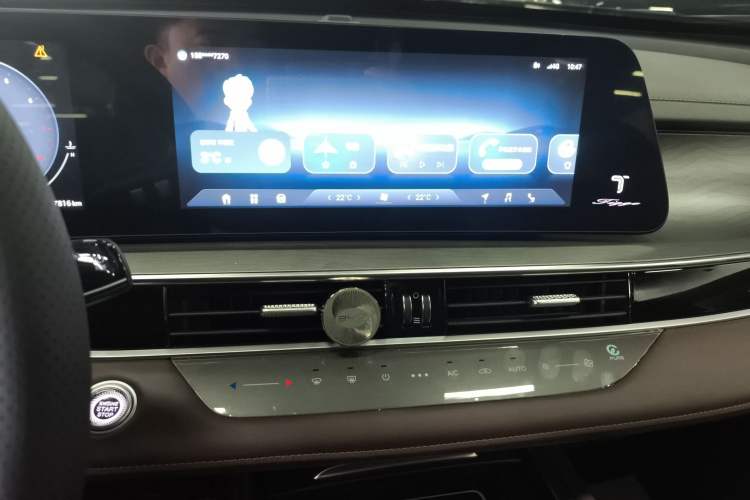 Used Chery Tiggo 8 PRO 2024 Champion Edition 390T Two-Wheel Drive Peak Version 5 Seats Audio And AC Panel
